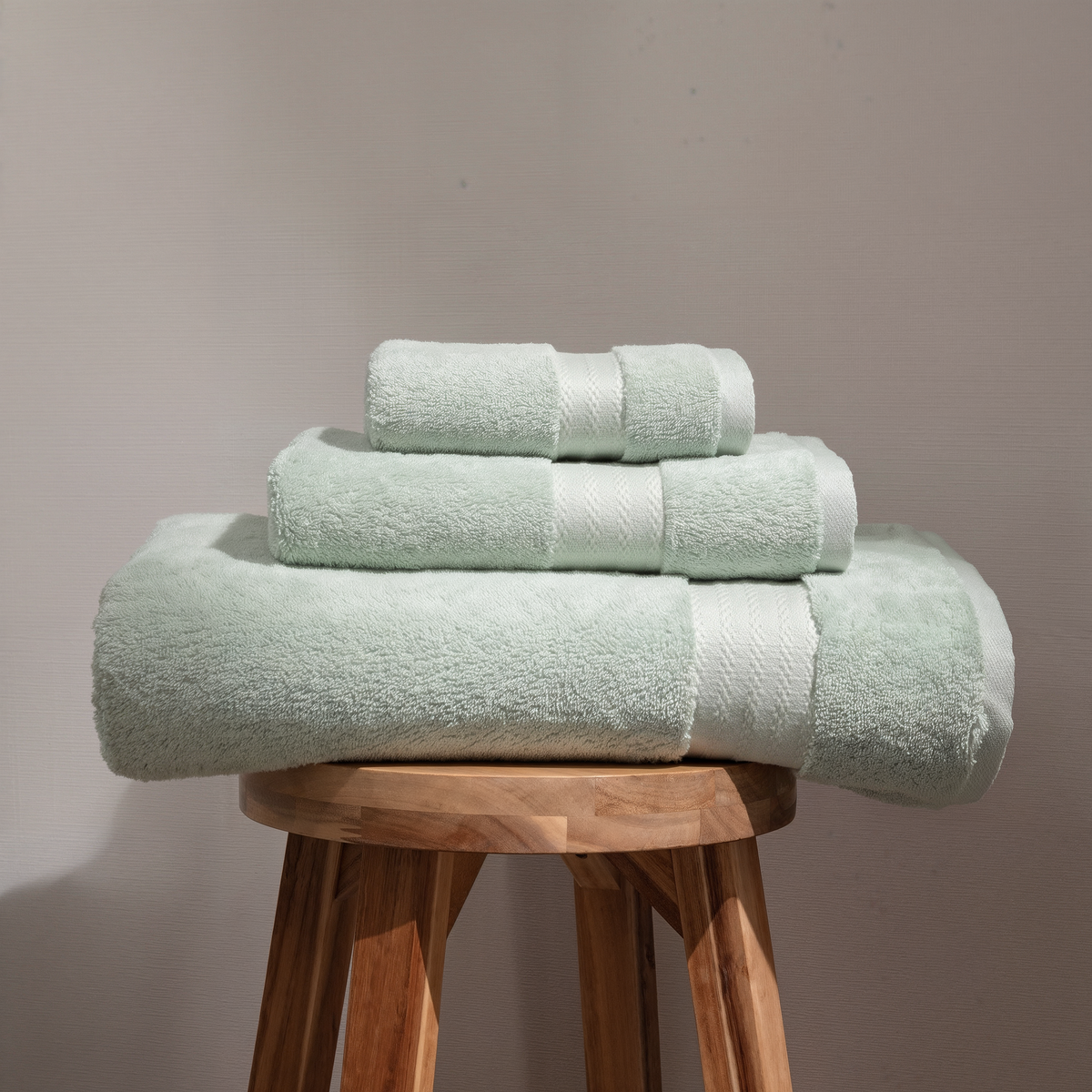 100% Organic Cotton 700 GSM- Set of 3 Towels