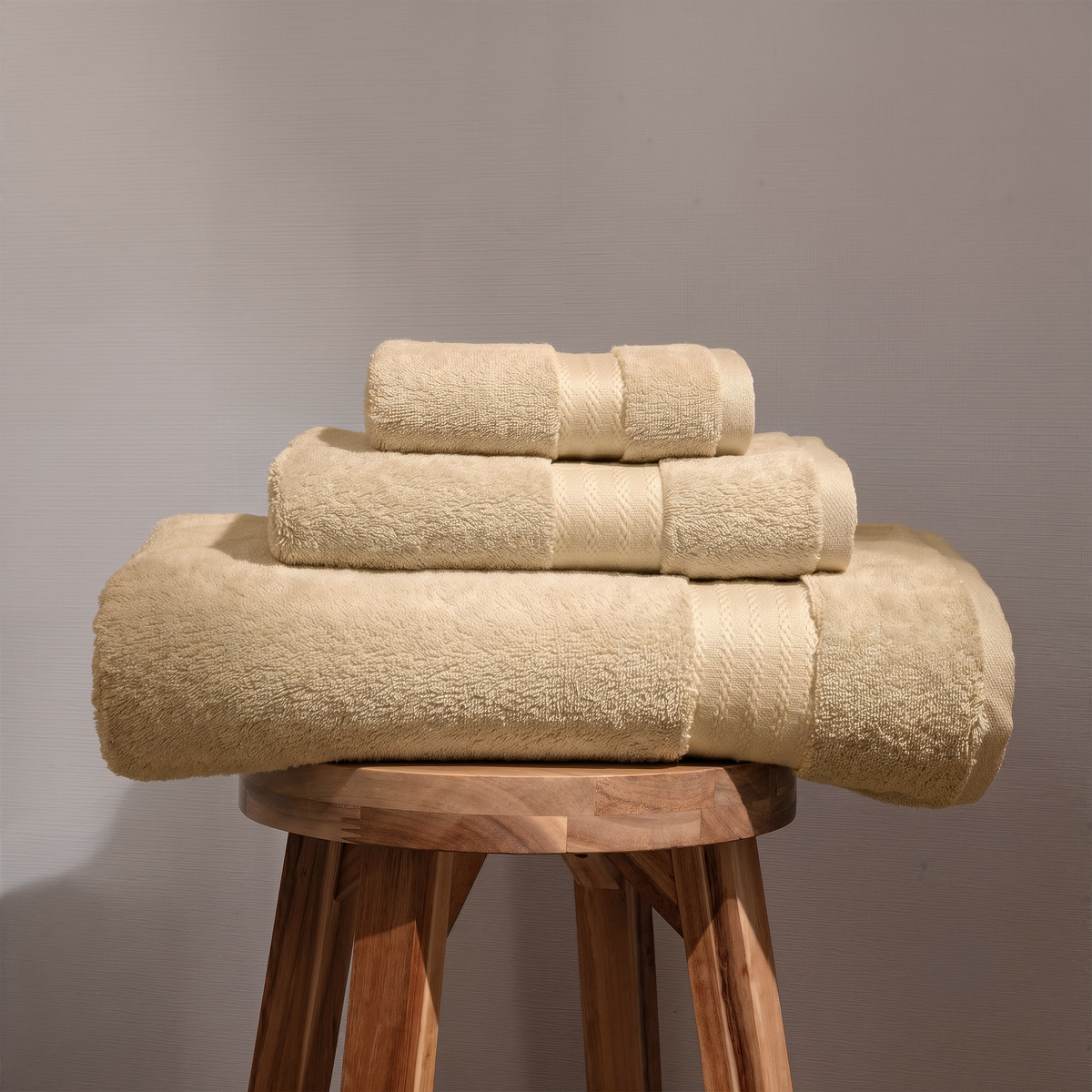 100% Organic Cotton 700 GSM- Set of 3 Towels