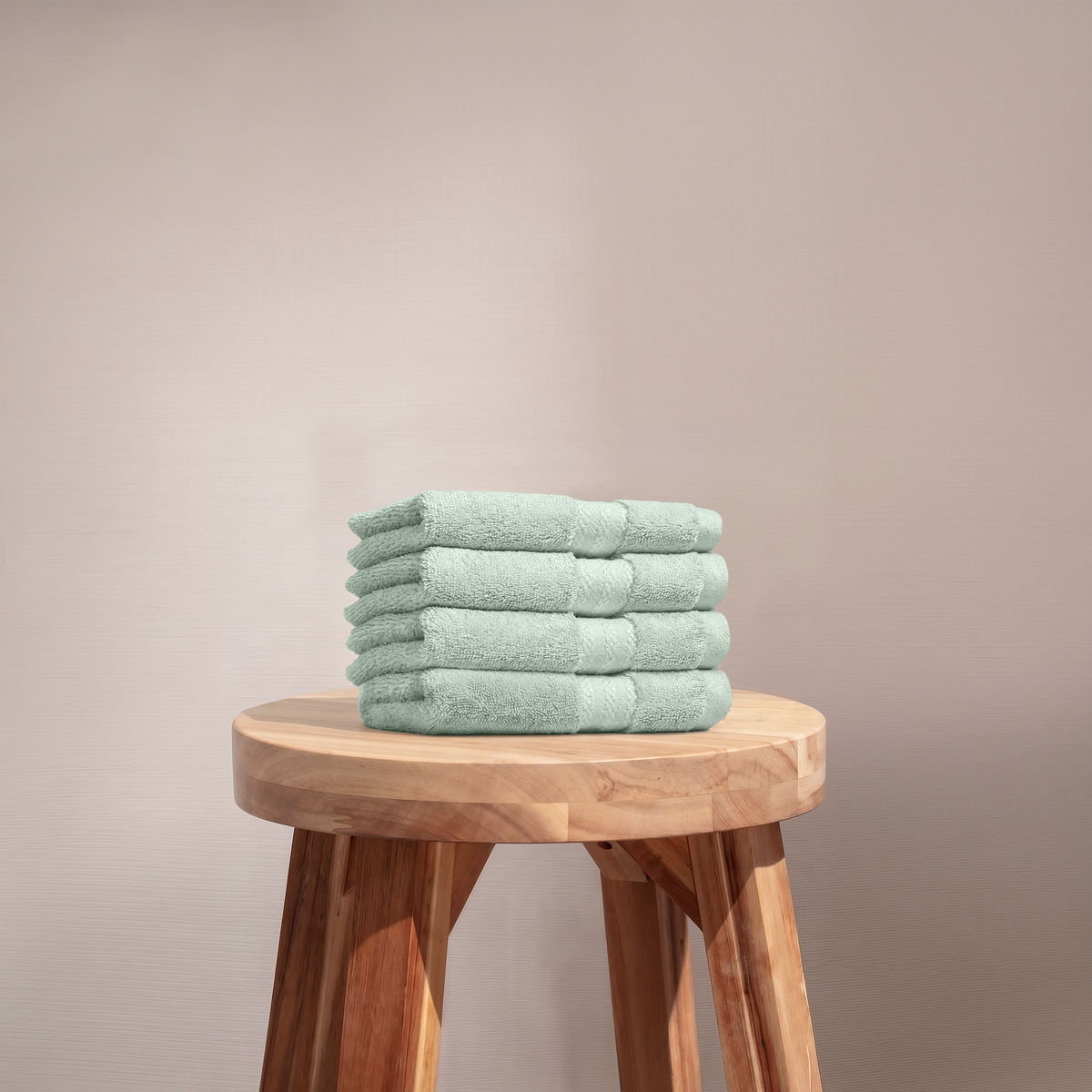 100% Organic Cotton 700 GSM- 4 Face Towels